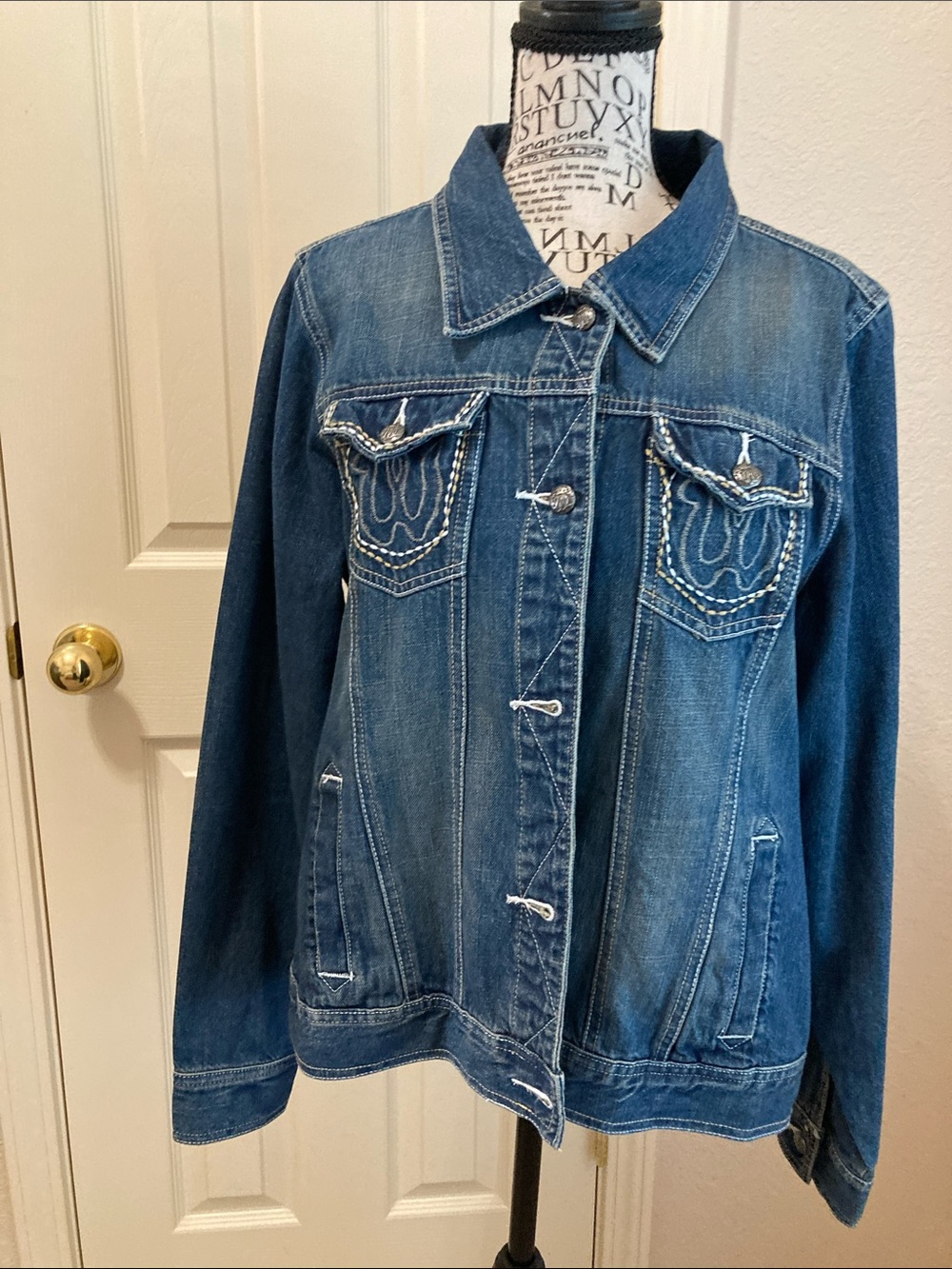 Wrangler Medium Blue Denim Trucker Jacket with Embroidered Pockets